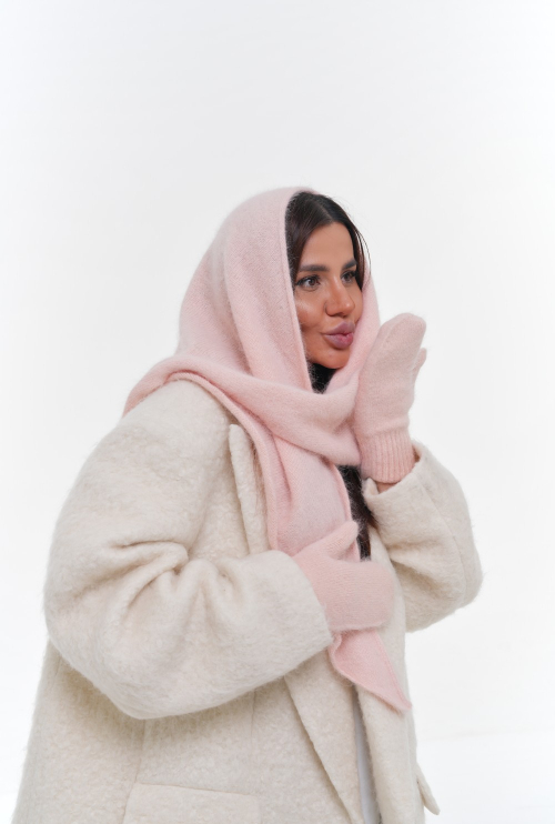 Bactus 88 with the addition of angora Apricot