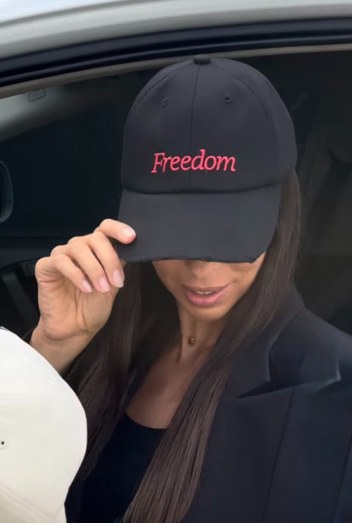 Кепка Freedom Чорна/Червона