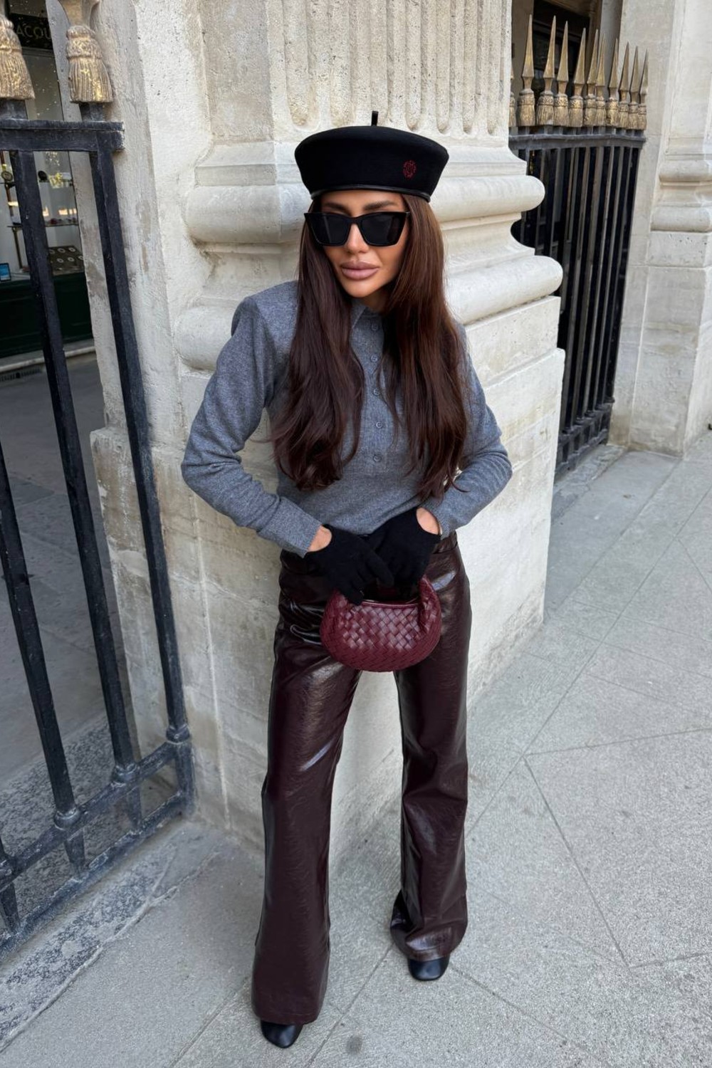 Beret Nino Paris Black and Red